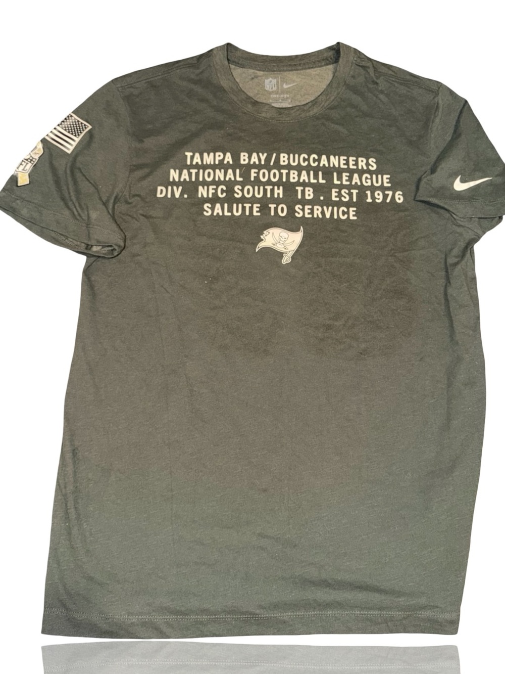 Nike Tampa Bay Buccaneers Salute to Service Short Sleeve Tee - Black